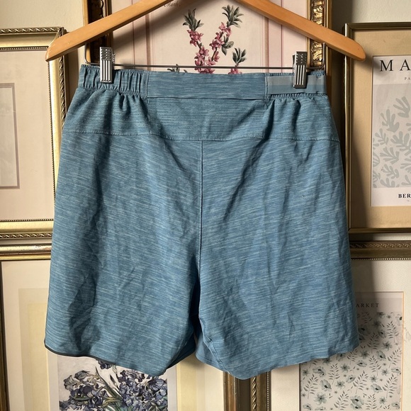 Lululemon Men’s Lined Shorts Small Teal - Picture 6 of 8